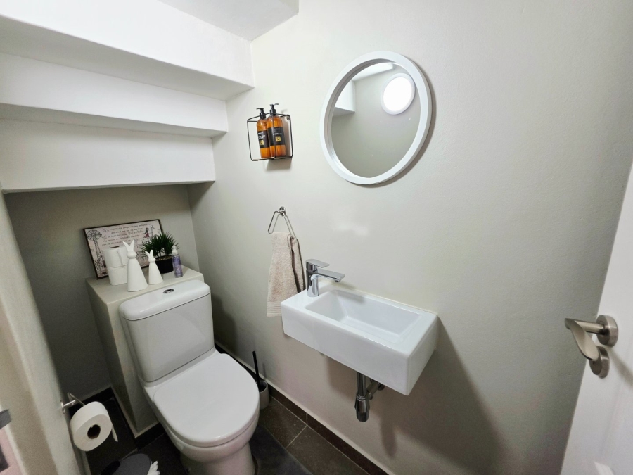 3 Bedroom Property for Sale in Woodland Hills Bergendal Free State